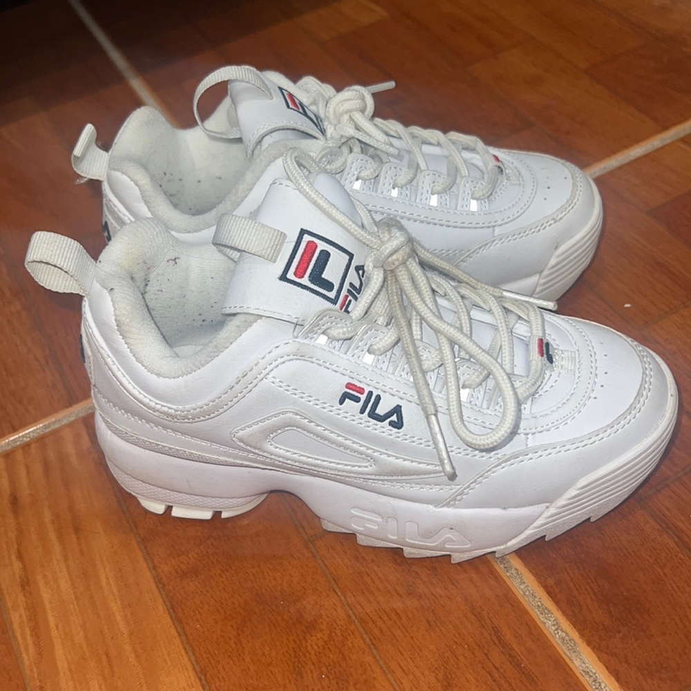 white girls filas